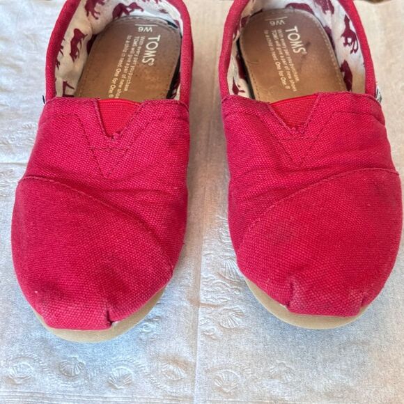 Toms | Women’s Cherry Red Alpargata Style Comfy Canvas Slipper Shoes - Picture 5 of 12